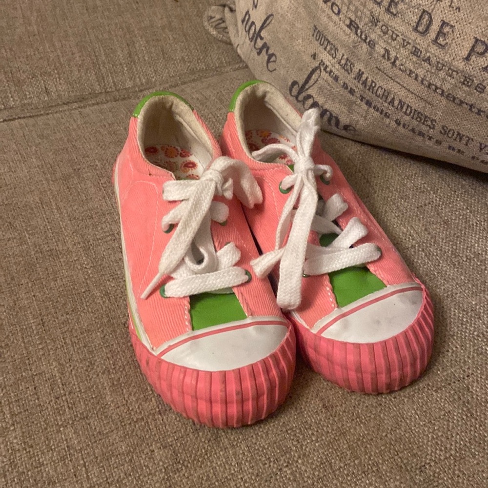 - 🌼 kids UNA sneakers  28/11